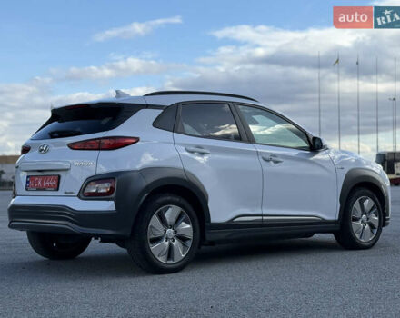 Хендай Kona, об'ємом двигуна 0 л та пробігом 117 тис. км за 17500 $, фото 4 на Automoto.ua