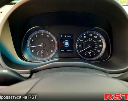 Хендай Kona, об'ємом двигуна 2 л та пробігом 76 тис. км за 16900 $, фото 6 на Automoto.ua