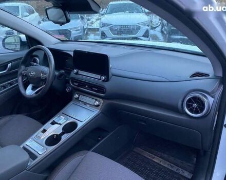 Хендай Kona, об'ємом двигуна 0 л та пробігом 6 тис. км за 18900 $, фото 6 на Automoto.ua