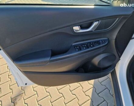 Хендай Kona, объемом двигателя 0 л и пробегом 57 тыс. км за 17200 $, фото 21 на Automoto.ua