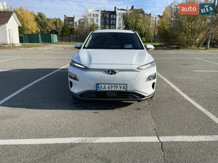 Хендай Kona 2018 в Киеве на Automoto.ua Хендай Kona, объемом двигателя 0 л и пробегом 157 тыс. км за 15600 $, фото 1 на Automoto.ua