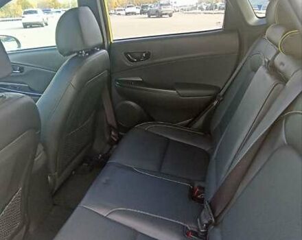 Желтый Хендай Kona, объемом двигателя 1.59 л и пробегом 72 тыс. км за 17400 $, фото 13 на Automoto.ua