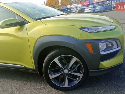 Желтый Хендай Kona, объемом двигателя 1.59 л и пробегом 72 тыс. км за 17400 $, фото 1 на Automoto.ua