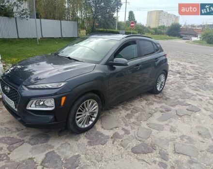 Серый Хендай Kona, объемом двигателя 2 л и пробегом 86 тыс. км за 15500 $, фото 4 на Automoto.ua