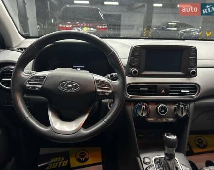 Сірий Хендай Kona, об'ємом двигуна 2 л та пробігом 55 тис. км за 15800 $, фото 13 на Automoto.ua