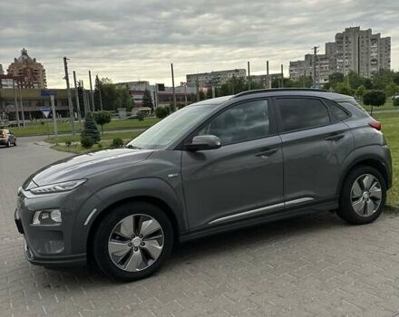 Серый Хендай Kona, объемом двигателя 0 л и пробегом 120 тыс. км за 16500 $, фото 7 на Automoto.ua