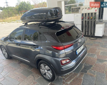 Серый Хендай Kona, объемом двигателя 0 л и пробегом 124 тыс. км за 16500 $, фото 8 на Automoto.ua