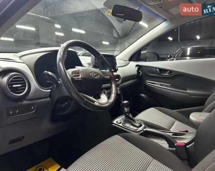 Сірий Хендай Kona, об'ємом двигуна 2 л та пробігом 55 тис. км за 15800 $, фото 9 на Automoto.ua