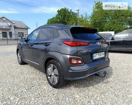 Сірий Хендай Kona, об'ємом двигуна 0 л та пробігом 104 тис. км за 18300 $, фото 2 на Automoto.ua