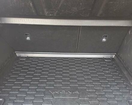 Серый Хендай Kona, объемом двигателя 0 л и пробегом 115 тыс. км за 17300 $, фото 22 на Automoto.ua