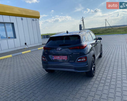 Сірий Хендай Kona, об'ємом двигуна 0 л та пробігом 119 тис. км за 15800 $, фото 3 на Automoto.ua
