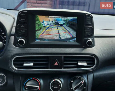 Сірий Хендай Kona, об'ємом двигуна 2 л та пробігом 79 тис. км за 13300 $, фото 14 на Automoto.ua