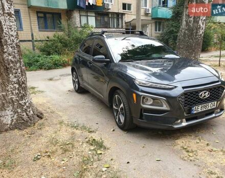 Серый Хендай Kona, объемом двигателя 1.59 л и пробегом 70 тыс. км за 18700 $, фото 2 на Automoto.ua