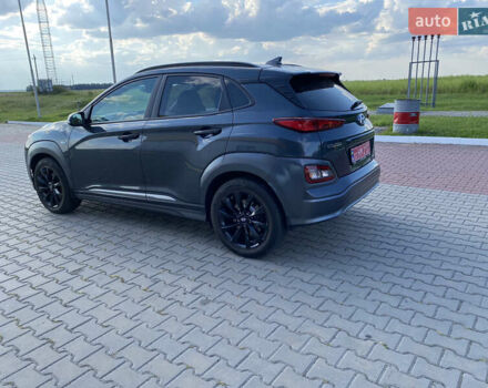 Сірий Хендай Kona, об'ємом двигуна 0 л та пробігом 119 тис. км за 15800 $, фото 4 на Automoto.ua