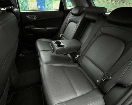 Сірий Хендай Kona, об'ємом двигуна 0 л та пробігом 113 тис. км за 17000 $, фото 28 на Automoto.ua