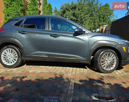 Сірий Хендай Kona, об'ємом двигуна 2 л та пробігом 79 тис. км за 13300 $, фото 4 на Automoto.ua