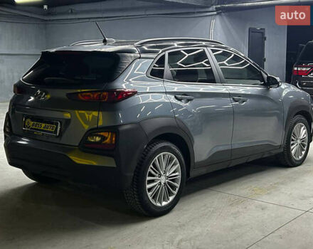 Сірий Хендай Kona, об'ємом двигуна 2 л та пробігом 55 тис. км за 15800 $, фото 5 на Automoto.ua
