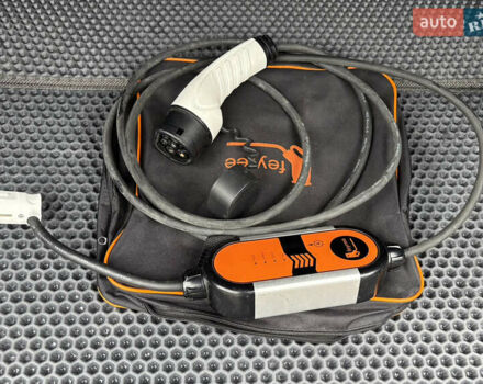 Сірий Хендай Kona, об'ємом двигуна 0 л та пробігом 114 тис. км за 17000 $, фото 2 на Automoto.ua