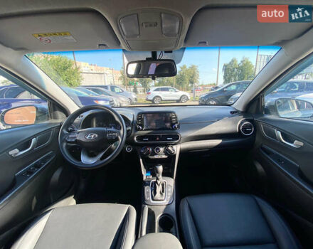 Серый Хендай Kona, объемом двигателя 1.6 л и пробегом 152 тыс. км за 15800 $, фото 19 на Automoto.ua