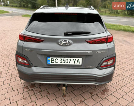 Сірий Хендай Kona, об'ємом двигуна 0 л та пробігом 114 тис. км за 17000 $, фото 23 на Automoto.ua