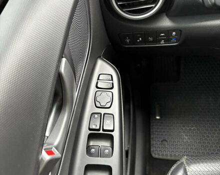 Сірий Хендай Kona, об'ємом двигуна 0 л та пробігом 114 тис. км за 17000 $, фото 7 на Automoto.ua