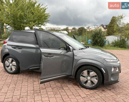 Сірий Хендай Kona, об'ємом двигуна 0 л та пробігом 114 тис. км за 17000 $, фото 38 на Automoto.ua
