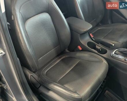 Сірий Хендай Kona, об'ємом двигуна 1.59 л та пробігом 75 тис. км за 15500 $, фото 15 на Automoto.ua
