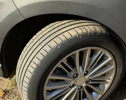 Хендай Kona 2018 в Харькове на Automoto.ua Серый Хендай Kona, объемом двигателя 2 л и пробегом 110 тыс. км за 14500 $, фото 19 на Automoto.ua