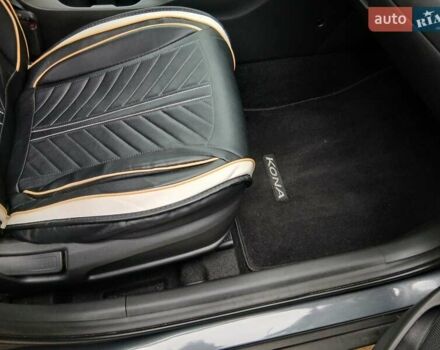 Серый Хендай Kona, объемом двигателя 2 л и пробегом 20 тыс. км за 16000 $, фото 14 на Automoto.ua