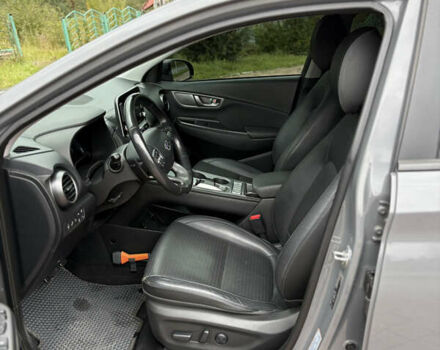Сірий Хендай Kona, об'ємом двигуна 0 л та пробігом 114 тис. км за 17000 $, фото 13 на Automoto.ua
