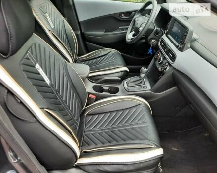 Сірий Хендай Kona, об'ємом двигуна 2 л та пробігом 20 тис. км за 15998 $, фото 3 на Automoto.ua