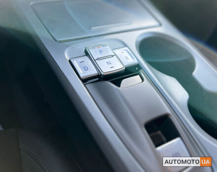 Серый Хендай Kona, объемом двигателя 64 л и пробегом 119 тыс. км за 16999 $, фото 12 на Automoto.ua