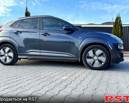 Сірий Хендай Kona, об'ємом двигуна 0.15 л та пробігом 111 тис. км за 17500 $, фото 3 на Automoto.ua