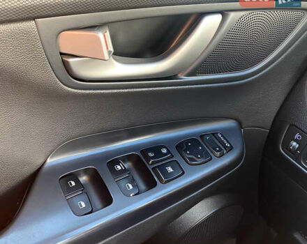 Хендай Kona 2018 в Ровно на Automoto.ua Серый Хендай Kona, объемом двигателя 1.6 л и пробегом 152 тыс. км за 15800 $, фото 14 на Automoto.ua