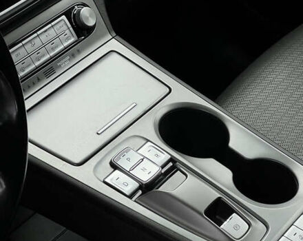 Сірий Хендай Kona, об'ємом двигуна 0 л та пробігом 113 тис. км за 17000 $, фото 40 на Automoto.ua