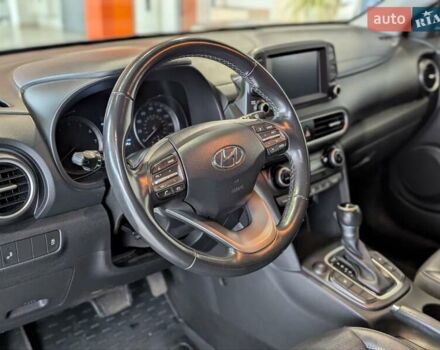 Сірий Хендай Kona, об'ємом двигуна 1.59 л та пробігом 75 тис. км за 15500 $, фото 19 на Automoto.ua
