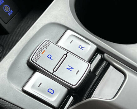 Сірий Хендай Kona, об'ємом двигуна 0 л та пробігом 113 тис. км за 17000 $, фото 25 на Automoto.ua