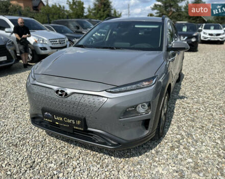 Серый Хендай Kona, объемом двигателя 0 л и пробегом 133 тыс. км за 16300 $, фото 4 на Automoto.ua