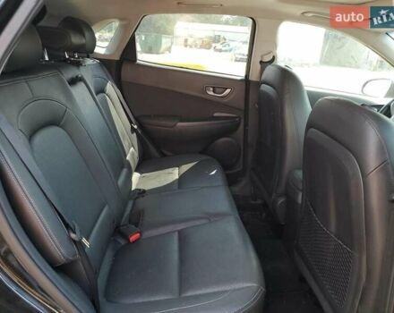 Серый Хендай Kona, объемом двигателя 1.59 л и пробегом 182 тыс. км за 2500 $, фото 9 на Automoto.ua