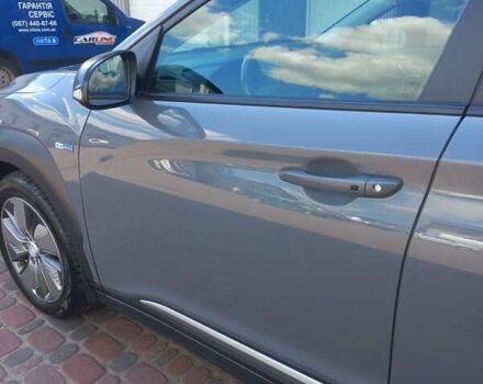 Серый Хендай Kona, объемом двигателя 0 л и пробегом 115 тыс. км за 17300 $, фото 9 на Automoto.ua