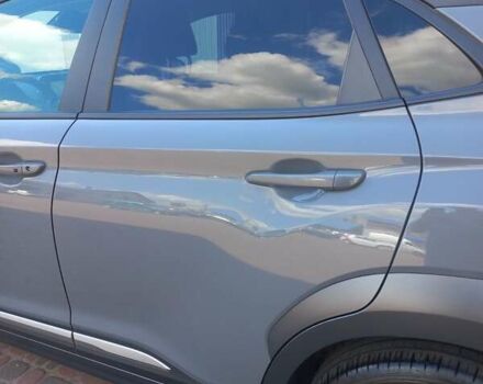 Серый Хендай Kona, объемом двигателя 0 л и пробегом 115 тыс. км за 17300 $, фото 1 на Automoto.ua