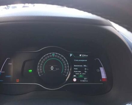 Серый Хендай Kona, объемом двигателя 0 л и пробегом 115 тыс. км за 17300 $, фото 6 на Automoto.ua