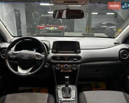 Сірий Хендай Kona, об'ємом двигуна 2 л та пробігом 55 тис. км за 15800 $, фото 12 на Automoto.ua
