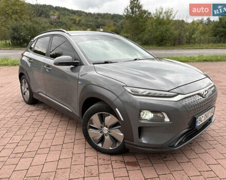 Сірий Хендай Kona, об'ємом двигуна 0 л та пробігом 114 тис. км за 17000 $, фото 16 на Automoto.ua