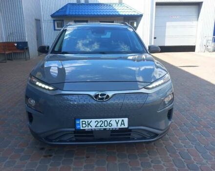 Серый Хендай Kona, объемом двигателя 0 л и пробегом 115 тыс. км за 17300 $, фото 18 на Automoto.ua