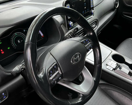 Сірий Хендай Kona, об'ємом двигуна 0 л та пробігом 113 тис. км за 17000 $, фото 22 на Automoto.ua