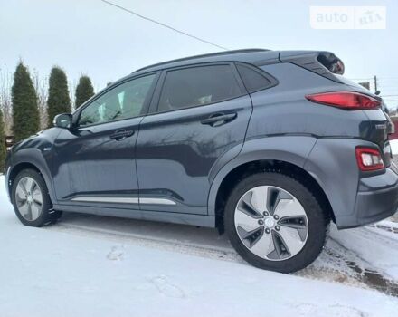 Сірий Хендай Kona, об'ємом двигуна 0 л та пробігом 180 тис. км за 18700 $, фото 5 на Automoto.ua