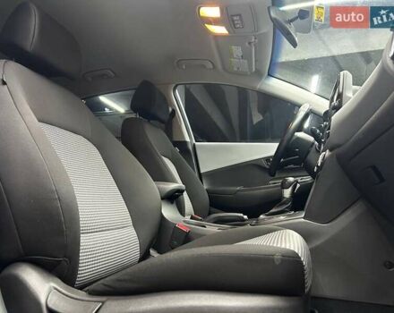 Сірий Хендай Kona, об'ємом двигуна 2 л та пробігом 55 тис. км за 15800 $, фото 22 на Automoto.ua