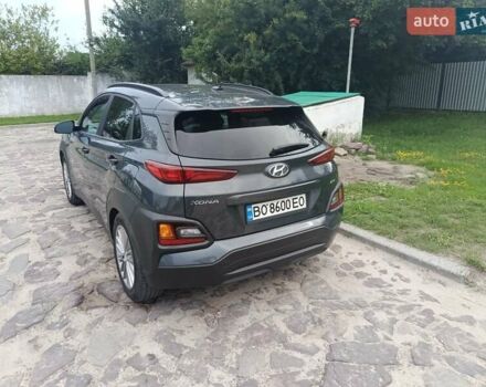 Серый Хендай Kona, объемом двигателя 2 л и пробегом 86 тыс. км за 15500 $, фото 6 на Automoto.ua