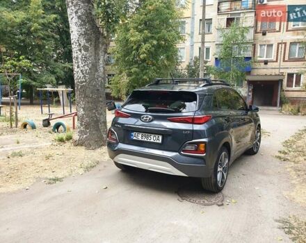 Серый Хендай Kona, объемом двигателя 1.59 л и пробегом 70 тыс. км за 18700 $, фото 1 на Automoto.ua